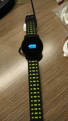Vendo Smart band com GPS - Foto 2