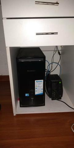Vendo urgente. Pc+mesa+ cadeira giratória - Foto 2