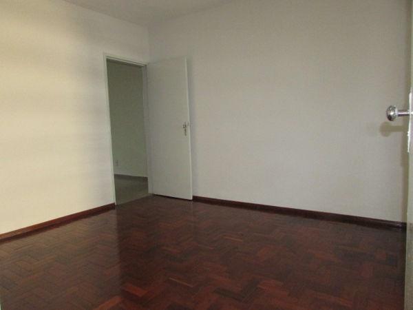 Casa com 4 quartos - Bairro Jardim América em Goiânia - Foto 11