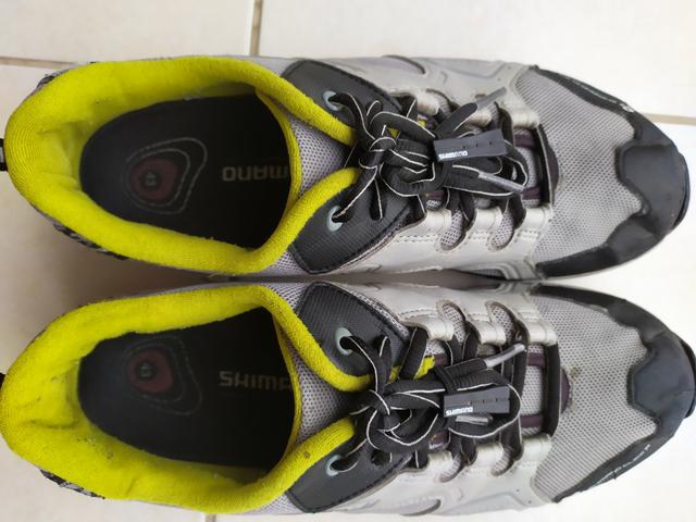 Sapatilha com taquinhos - Foto 2