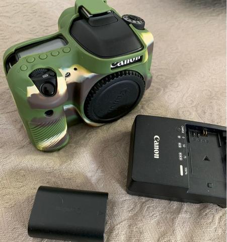 Canon 80D com capa camuflada - Foto 2