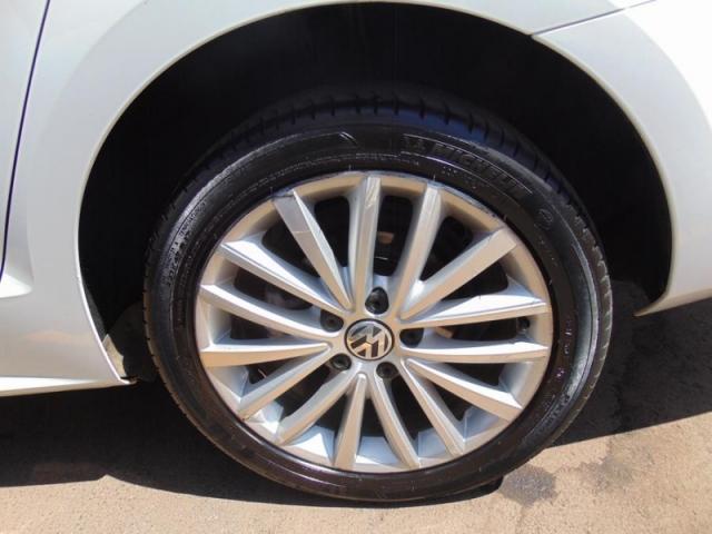 VOLKSWAGEN JETTA 1.4 16V TSI 2017 - Foto 6