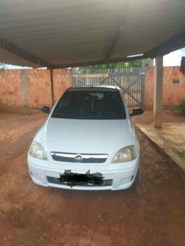 Vendo corsa 2011 completo tudo pago - Foto 2