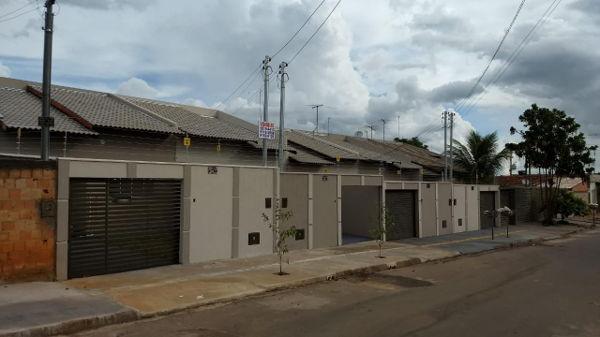 Casa com 3 quartos - Bairro Residencial Itaipu em Goiânia - Foto 2