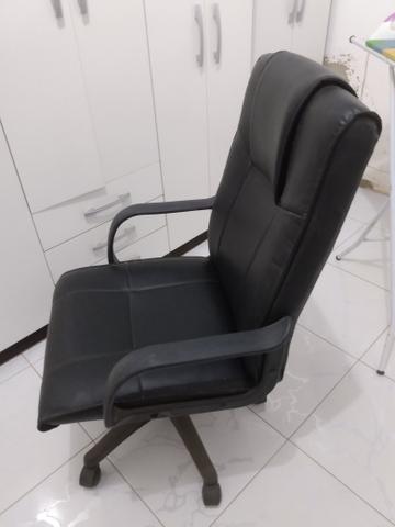 CADEIRA de ESCRITÓRIO GIRATÓRIA - Foto 6