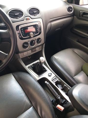 Ford Focus Sedan 2009 2.0 - Foto 4