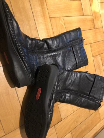 Bota de couro