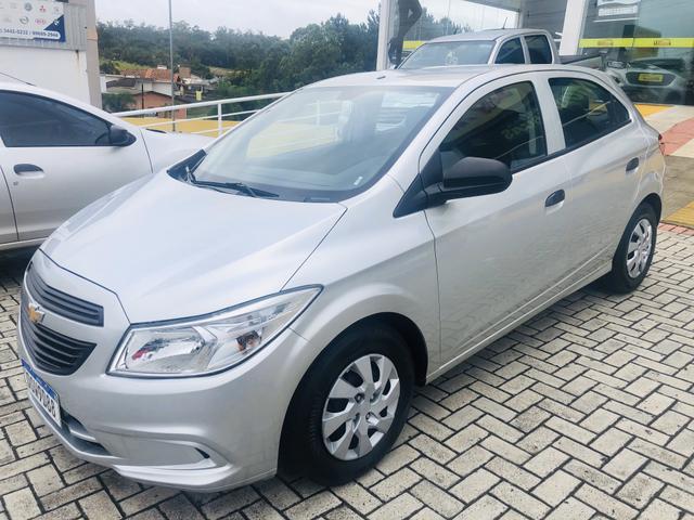 Onix Joy 1.0 2018 único dono baixo km - Foto 2