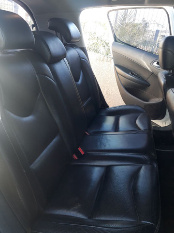 Peugeot 308 1.6 2013/2014 - Foto 5