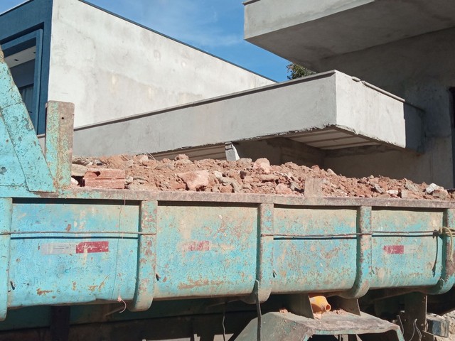 Disk Entulho Caçamba com ajudante - Foto 4