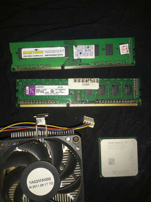 Processador amd Athlon 2 x2. 250com coler e 4 gb de memorias ddr3