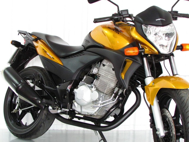 Honda cb 2010