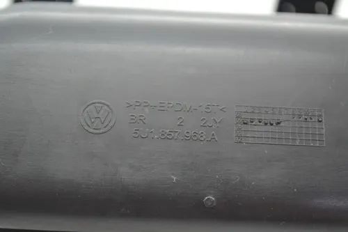 Moldura Porta Treco Tampa Caixa Fusivel Vw Voyage Original - Foto 5