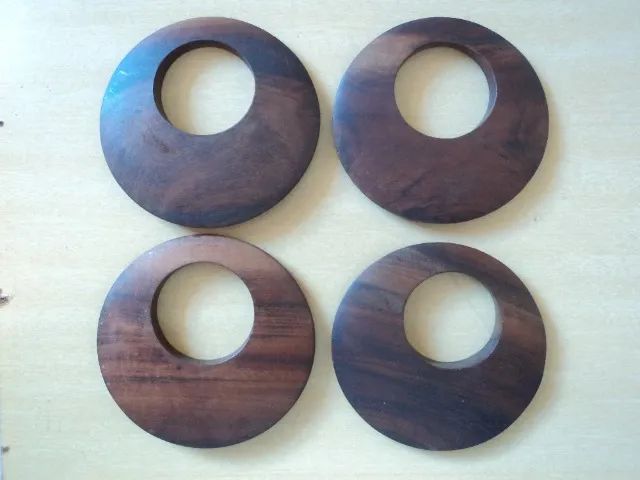 Antigas argolas puxadores de cortina em madeira nobre Jacarandá no tamanho 13 x 13,5 cm