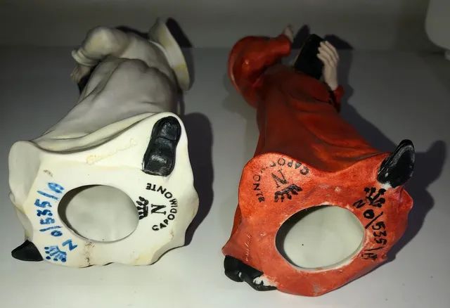 Porcelanas religiosas freira e padre Capodimonte  - Foto 6
