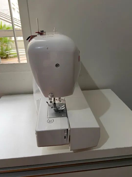 Máquina de Costura Singer Starlet  - Foto 2