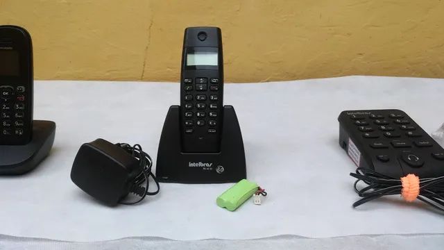 Telefones, com e sem fio, varios, 110v, bom.estado.