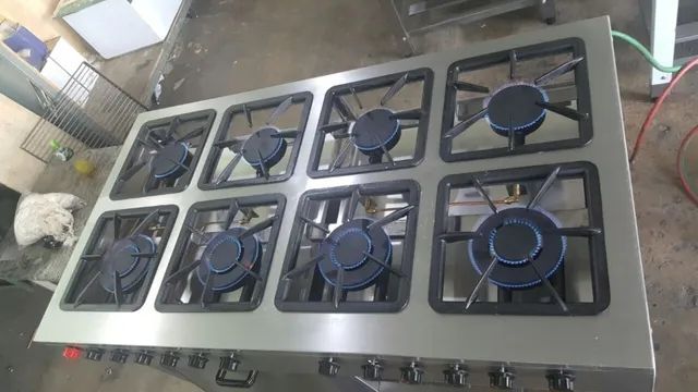 Fogão Ind. 08 bocas 30x30 com forno em aço inox 304 - Foto 4