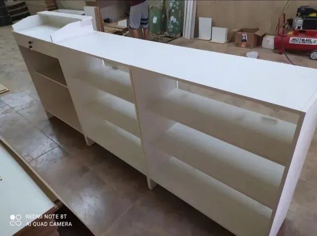 BALCÃO CAIXA + BALCÃO VITRINE - NOVO 100% MDF  - Foto 2