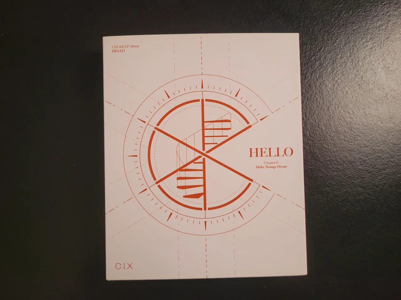 Álbum CIX - HELLO CHAPTER Ø: HELLO, STRANGE DREAM - HELLO VER. COMPLETO