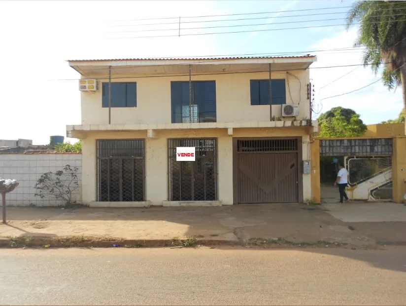 ÓTIMA CASA RESIDENCIAL COMERCIAL.