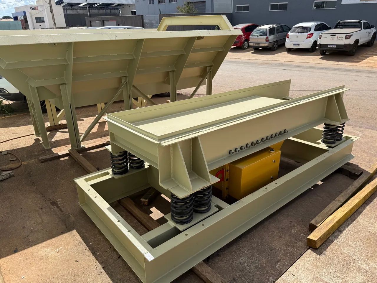 Alimentador vibratório 2,70x70 ( NOVO SEM USO ) - Foto 4