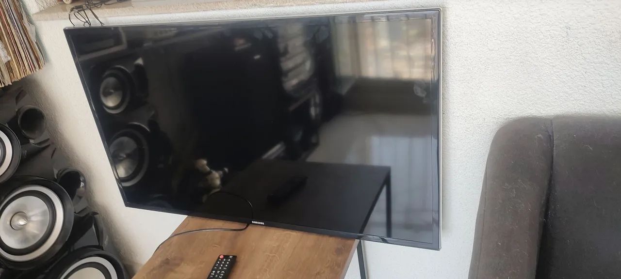 2 tvs 42 em bom estado aceita troca leiam 