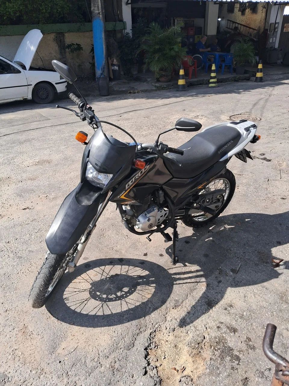 Honda Bros ESD 2011 33mil km originais 