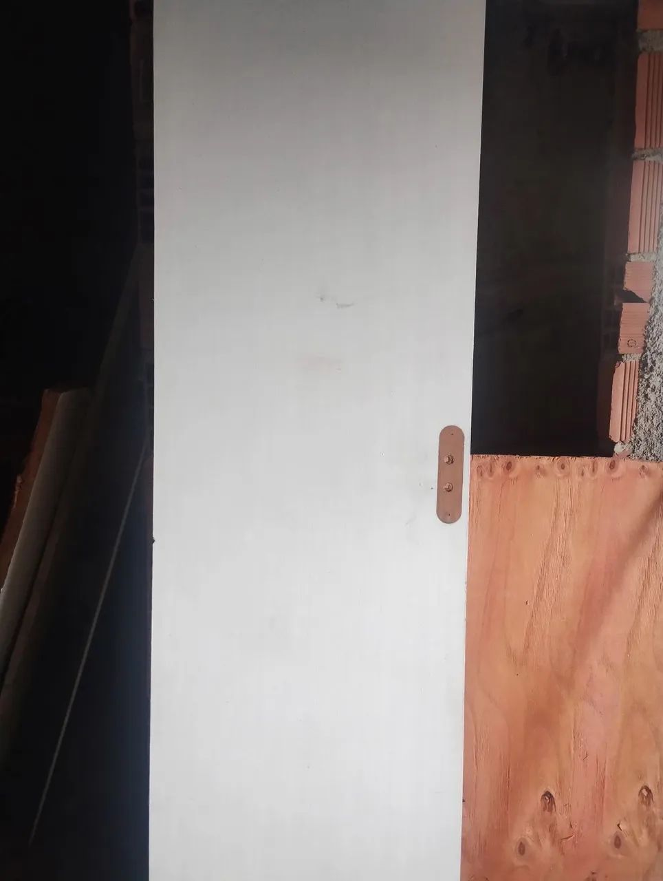 Porta de madeira banheiro 59 cm