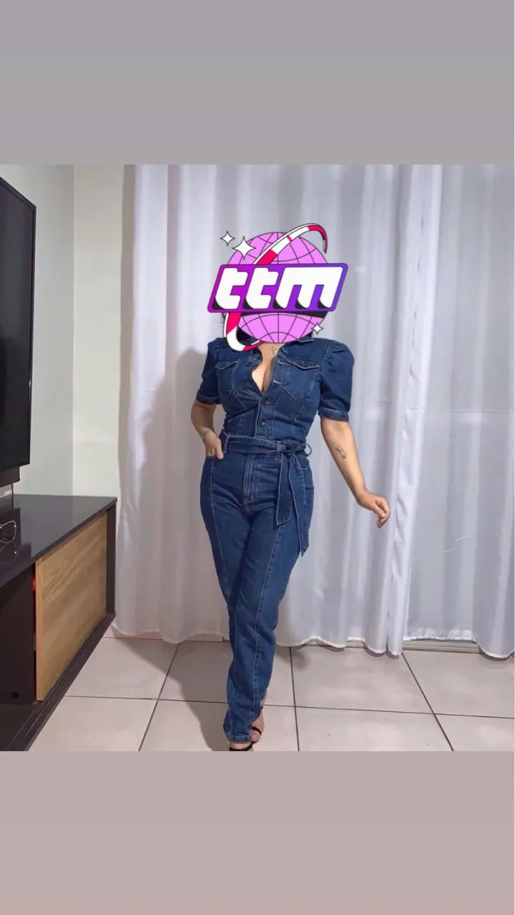Macacão Jeans Elegante com Detalhes