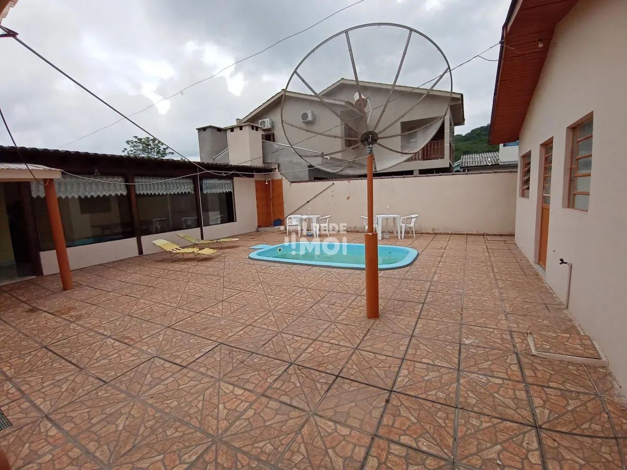 Casa ampla com Piscina - Foto 2