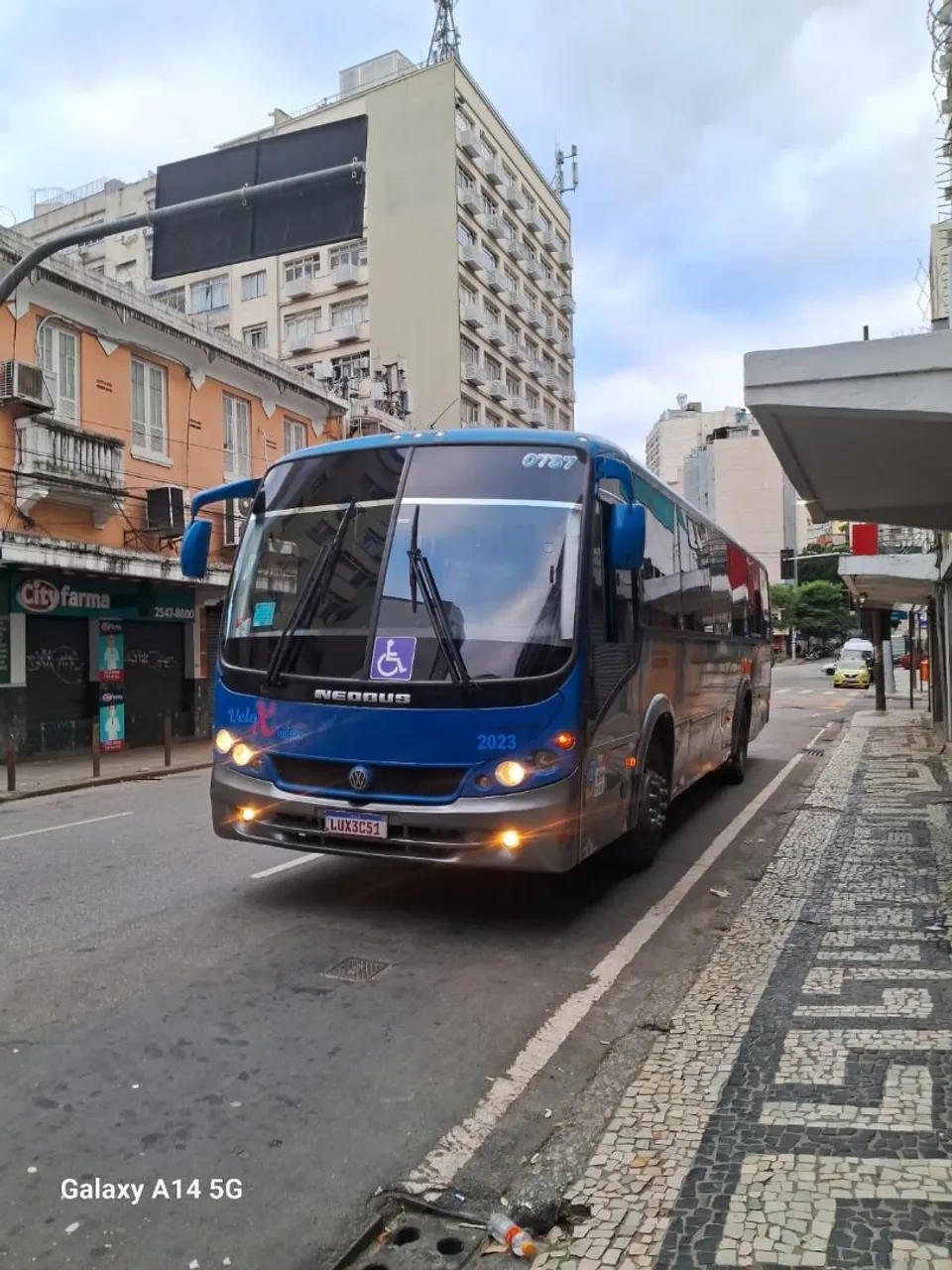 Micro ônibus 35 lugares