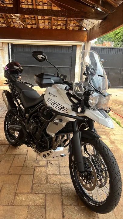 Triumph Tiger 800 - Impecável!
