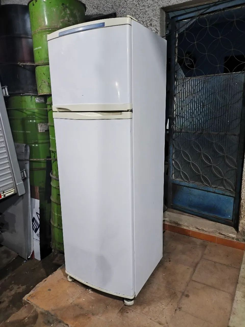 Geladeira duplex , Entrego em volta redonda 