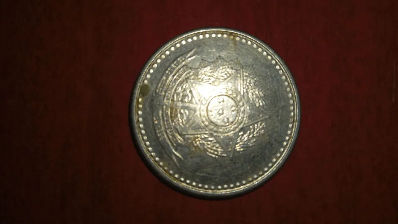 Numismática célula e moedas 