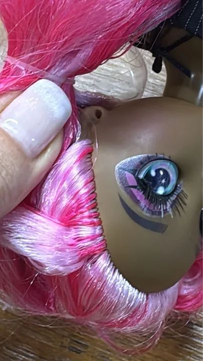 Boneca rainbow high daria roselyn  - Foto 5