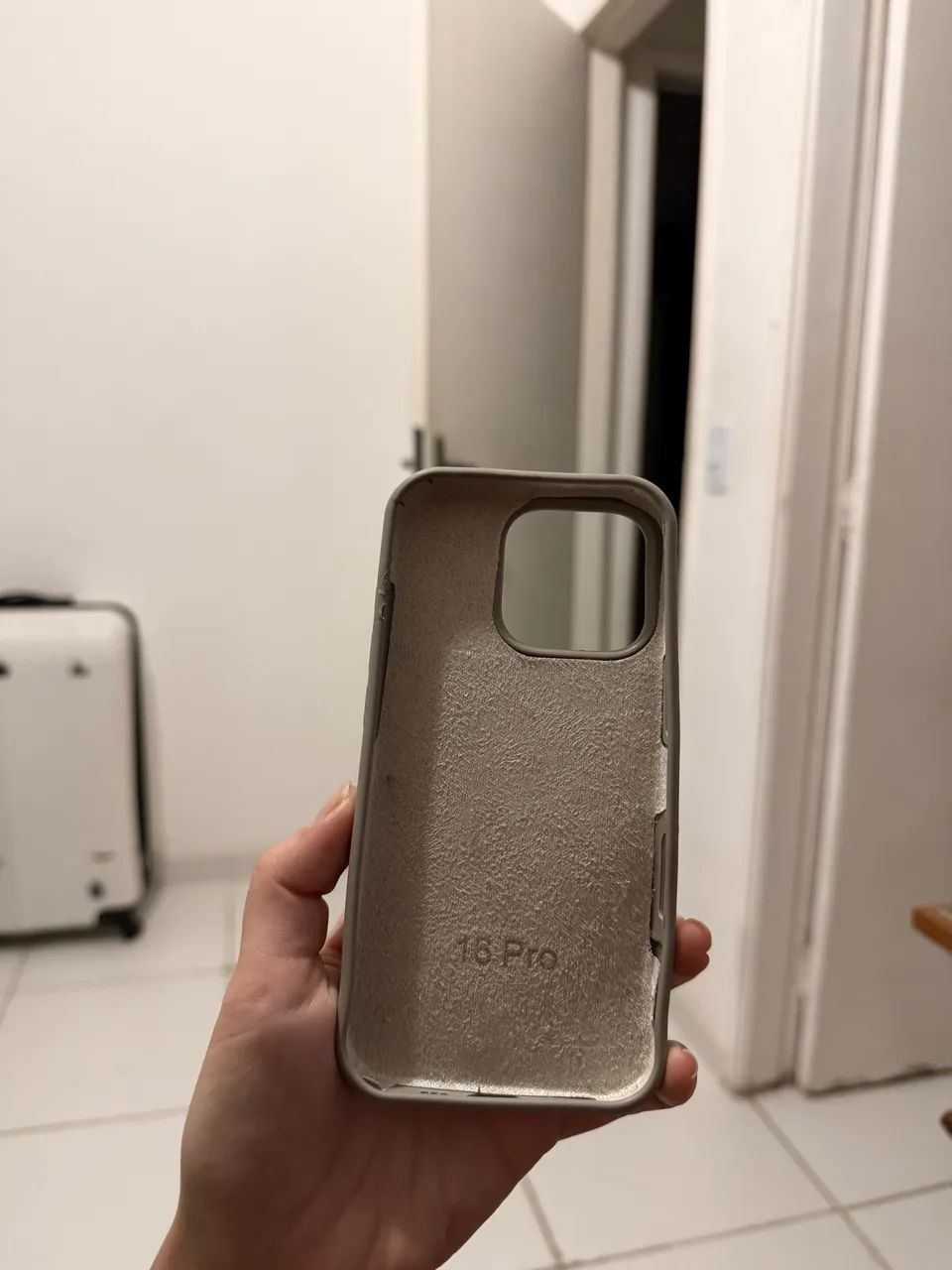 Capinha Iphone 16 Pro | Cinza  - Foto 4