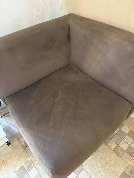 Poltrona em Suede Marrom tam 80X80 - Foto 5
