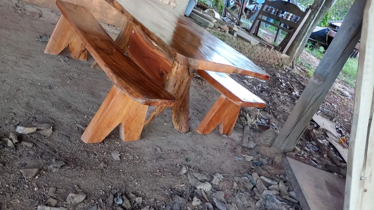 Mesa rústica em Madeira Maciça - Foto 3