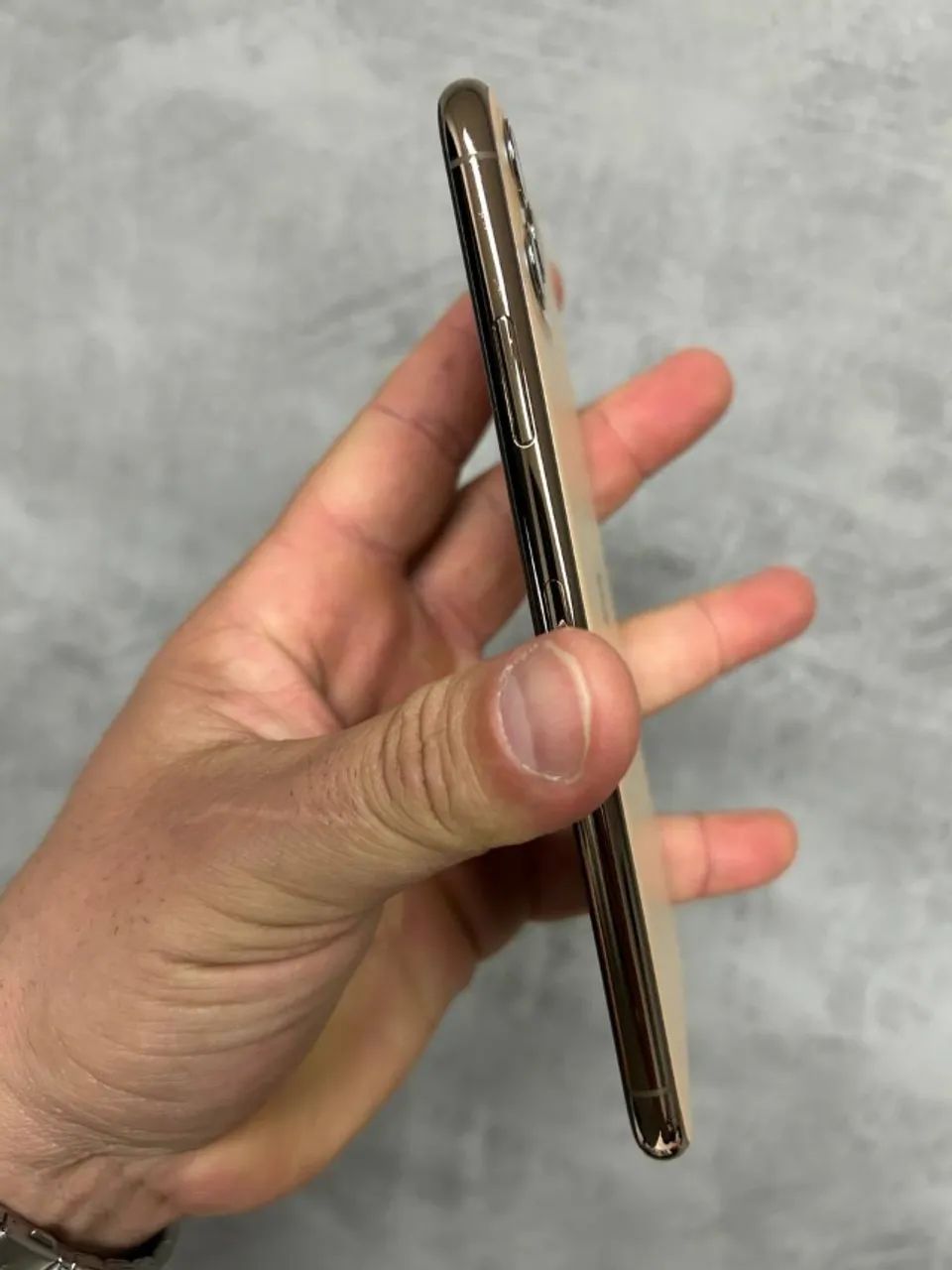Iphone 11 Pro Max 256gb Gold Super Conservado - Foto 3