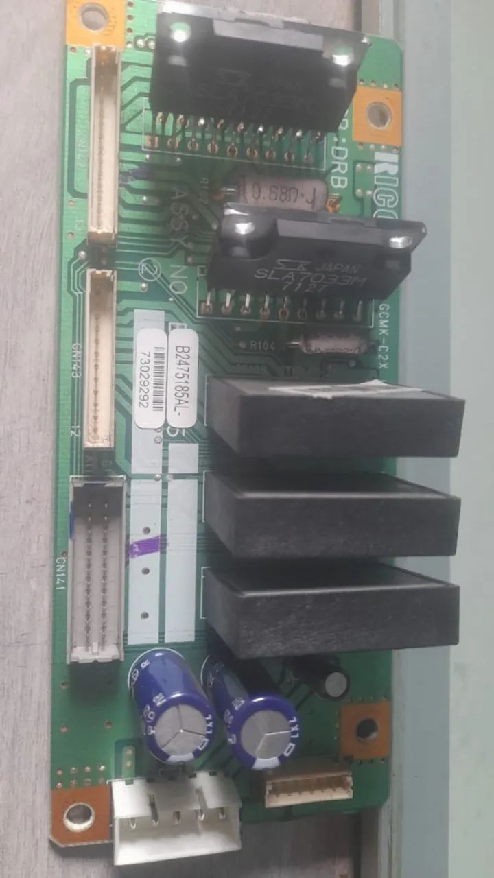 B2475185 Placa de acionamento 