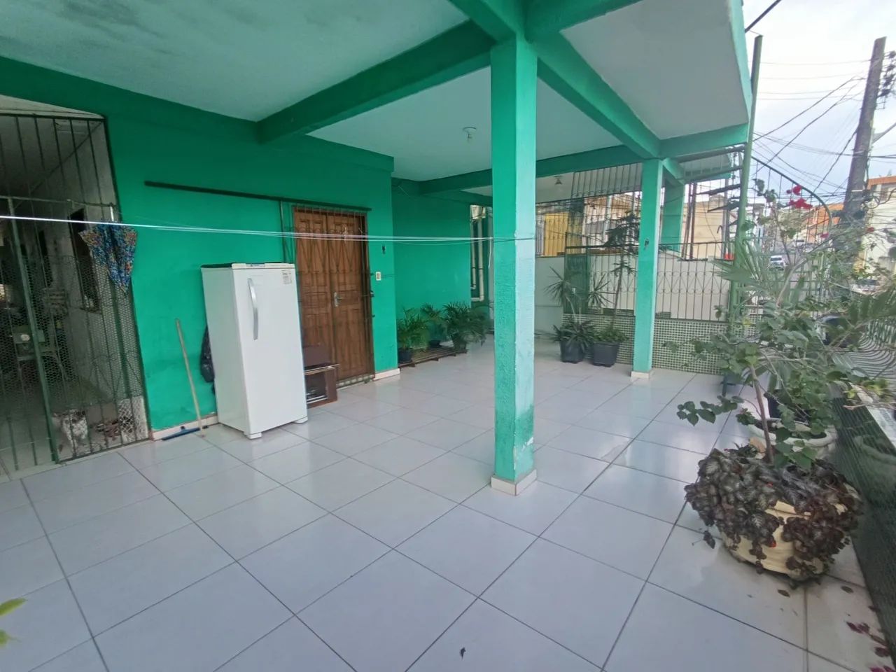//Vila com 1 casa e 4 apartamentos no São Jorge 