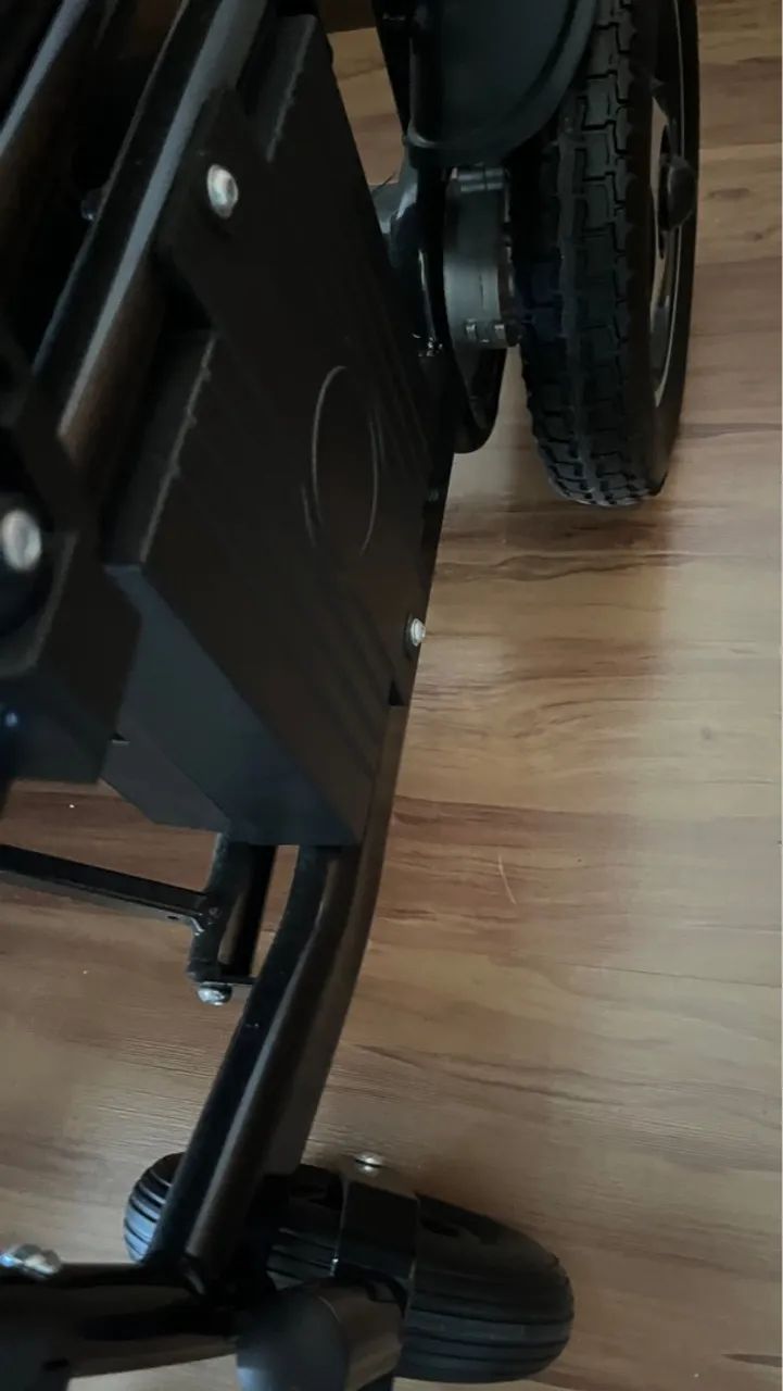 Cadeira de Rodas Elétrica com Joystick - Foto 6