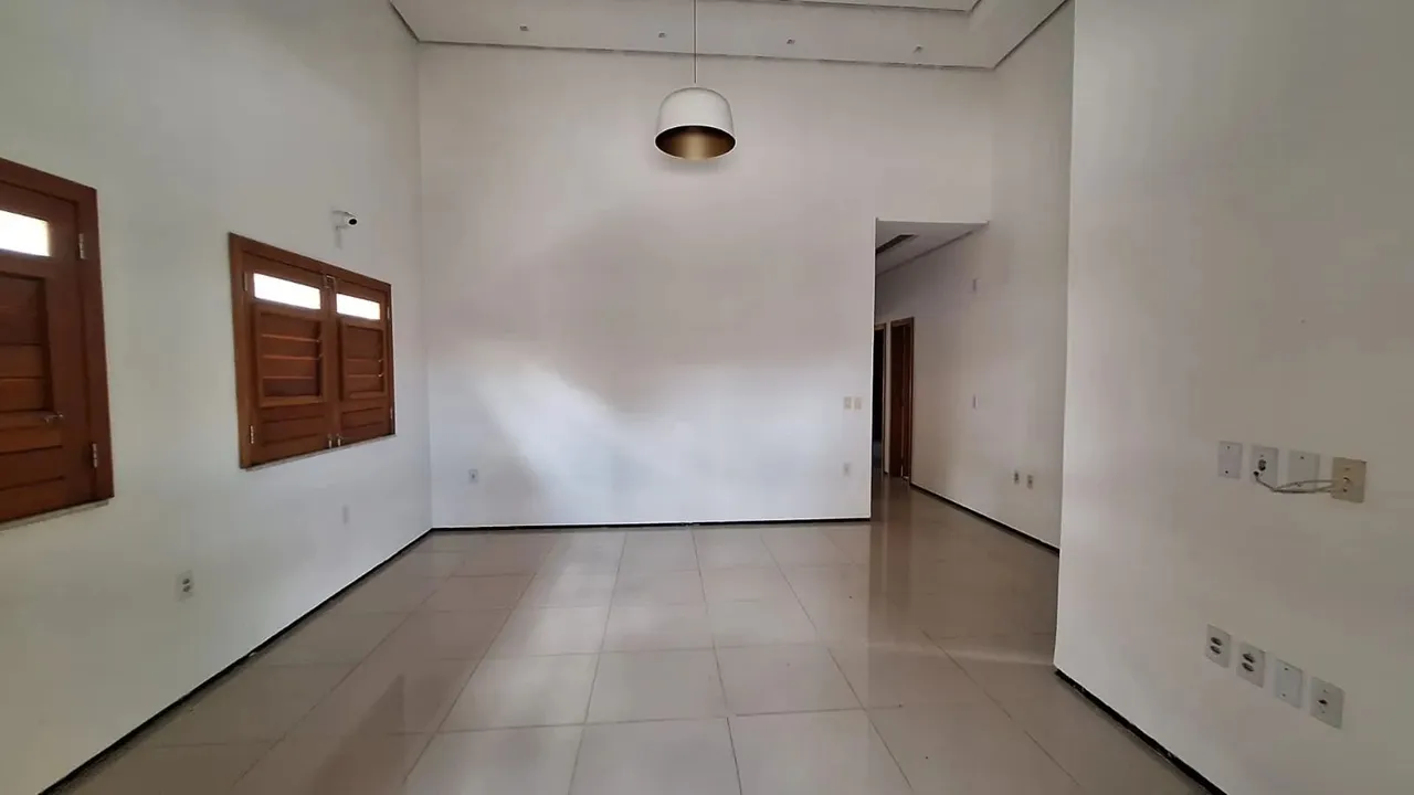 VENDE CASA NA RUA DES. FERNANDO LOPES SOBRINHO | BAIRRO SANTA ISABEL | ZONA LESTE | TERESI