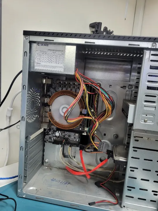 Computador AMD A8 7600 + 8GB DDR3