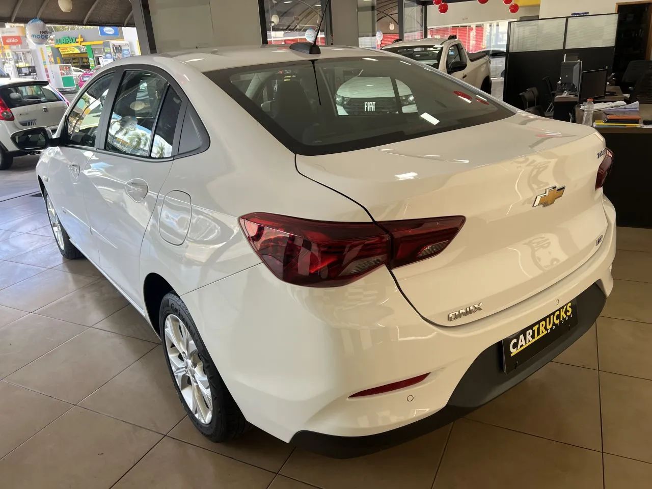 ONIX SEDAN Plus LTZ 1.0 12V TB Flex Mec. - Foto 5