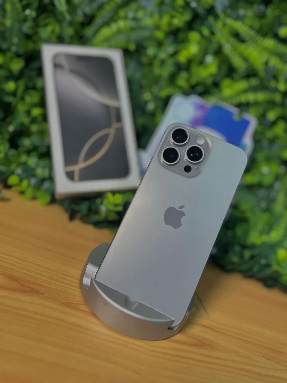 iPhone 15 Pro Max 256GB  89% Natural Titanium, Com caixa Seminovo 