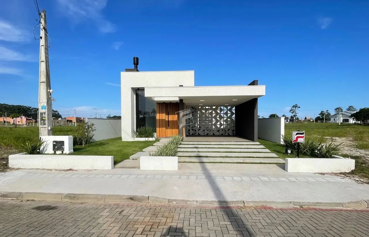 Encante-se com essa charmosa casa localizada no bairro Jardim América, em Passo de Torres  - Foto 3