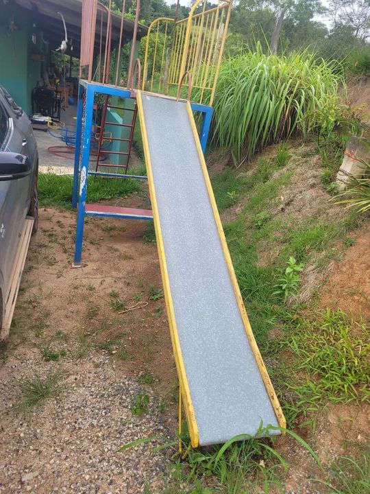 Escorrega Infantil,gira gira, gangorra de metal - Foto 2