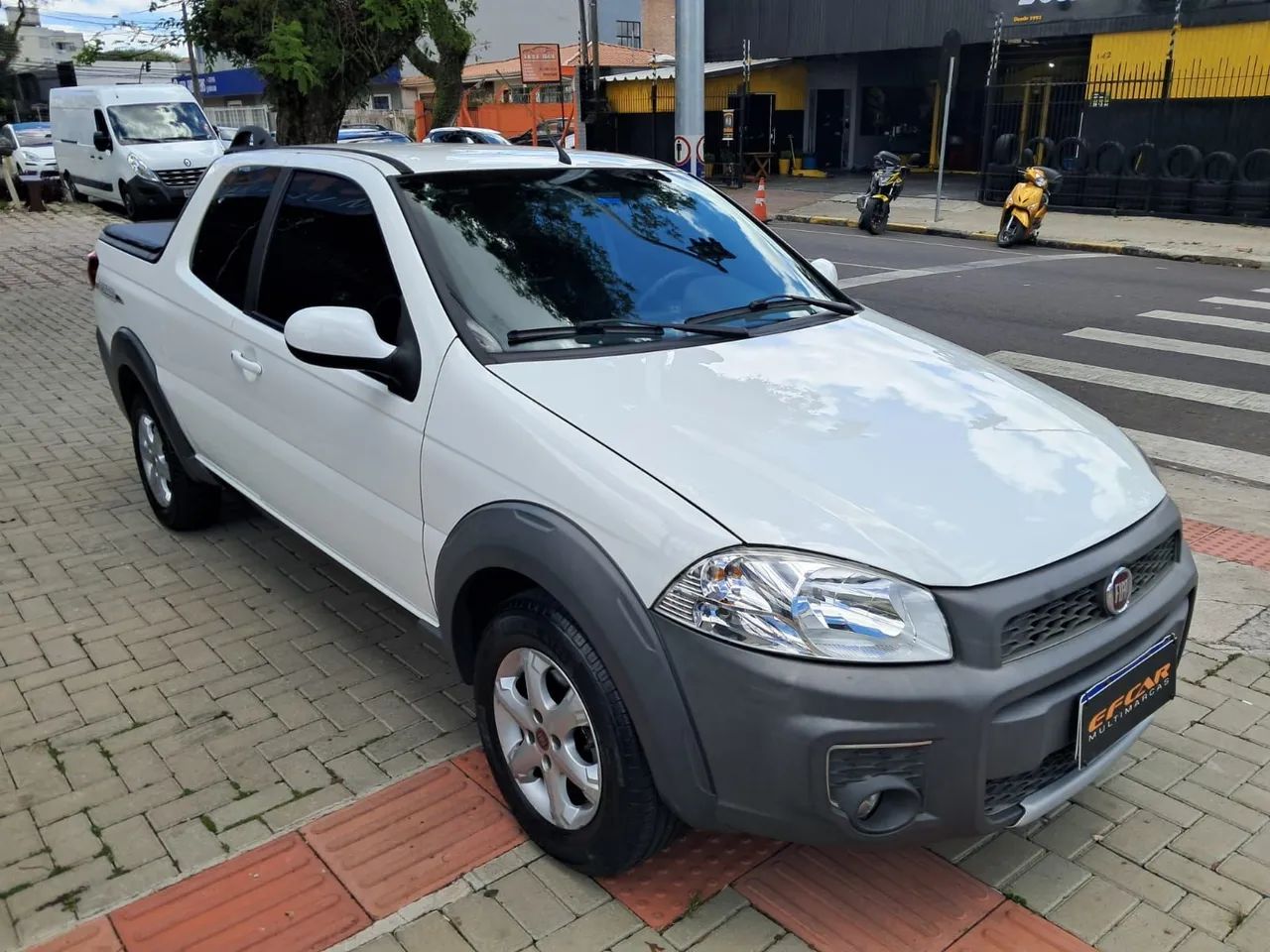 Fiat Strada Freedom 1.4 Flex 8V CD 2019 - Foto 4